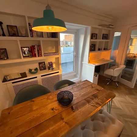 Cozy 1 Bed Flat With Terrace Close To Portobello Apartment London