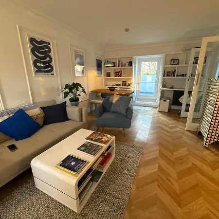 Cozy 1 Bed Flat With Terrace Close To Portobello Apartment