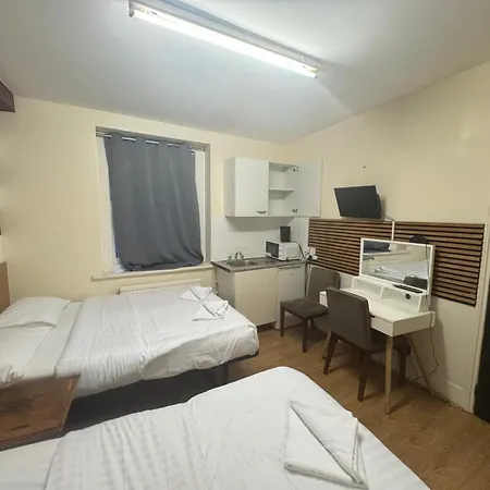 Collingham Place Apartment