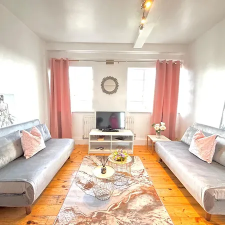 Hyde Park Apartment London