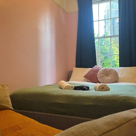 Lovely Entire In Kings Cross St Pancras Apartment *
