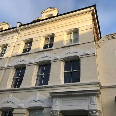 Maisonette Flat In Putney Apartment