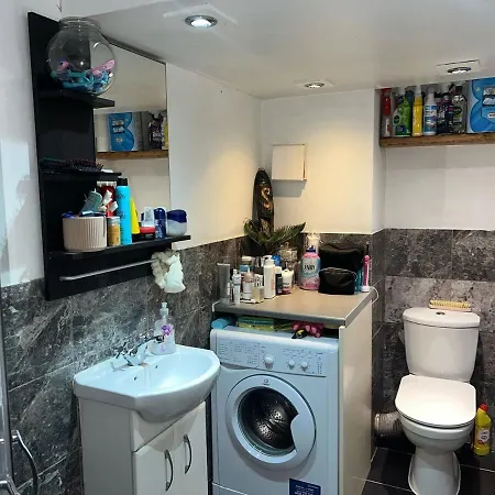 Apartment Maisonette Flat In Putney London
