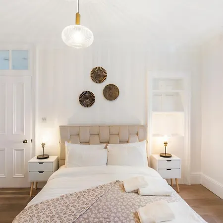 Hafh In Farringdon- Stylish 1bedroom London