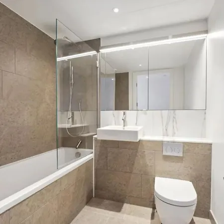 Apartment Battersea 2 Bed Riverside
