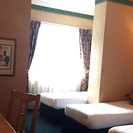 Berjaya Eden Park Otel 3*