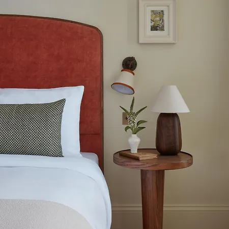 K+k George Kensington Hotel 4*