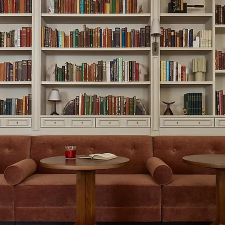 K+k George Kensington Hotel
