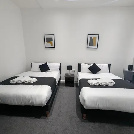 Oyo Firs London Heathrow