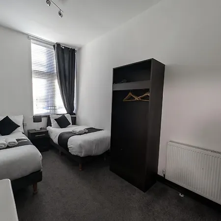 Oyo Firs London Heathrow 2*