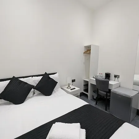 Penzion Oyo Firs London Heathrow Hounslow