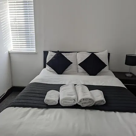 Oyo Firs London Heathrow 2* Hounslow