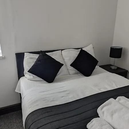Oyo Firs London Heathrow Hounslow