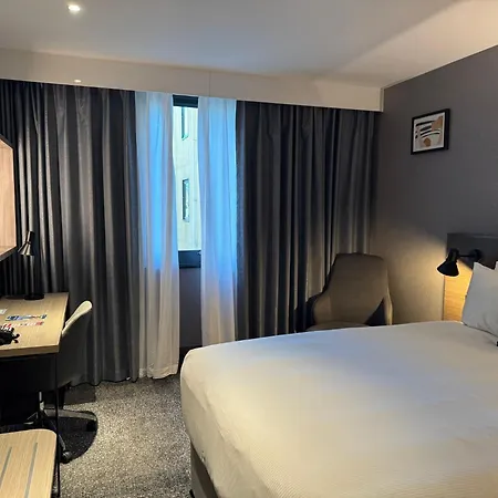 Crowne Plaza London - Kingston By Ihg 4*