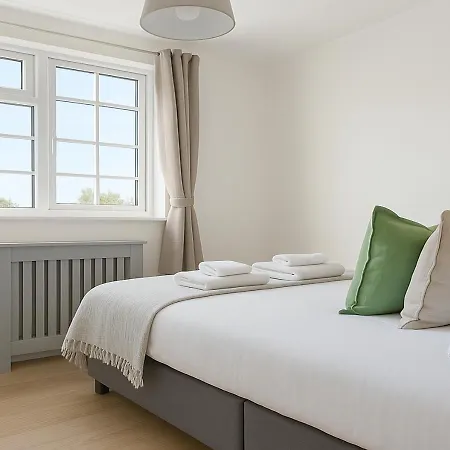Cozy By Morden Tube Apartment Mitcham
