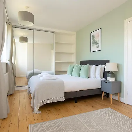Apartment Cozy By Morden Tube *