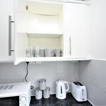 Lovely 2 Bedroom In Greater *