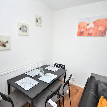 Apartment Lovely 2 Bedroom In Greater London