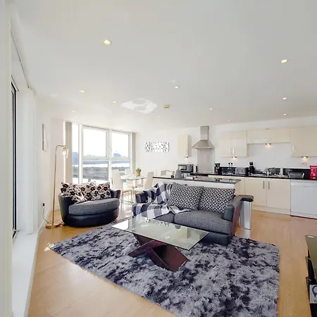 Apartment Free Parking - Serviced Two Bed London Docklands Beckton