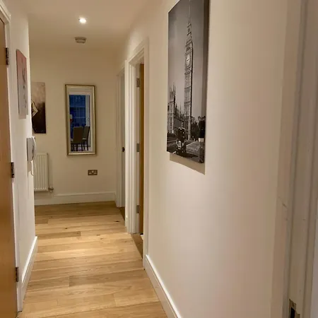 شقة Modern Excel 2 Bedrooms 2 Bathrooms, Parking, Kitchen, Lounge, Balcony *