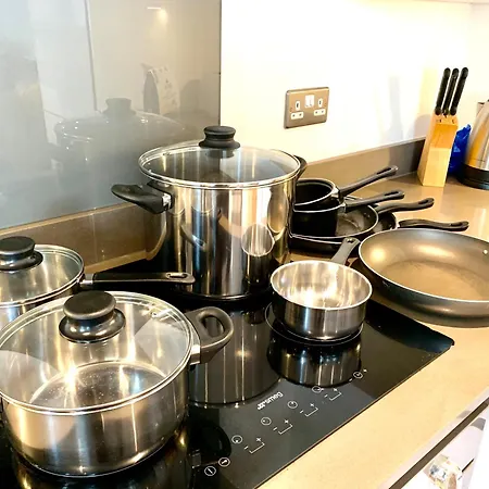 Modern Excel 2 Bedrooms 2 Bathrooms, Parking, Kitchen, Lounge, Balcony