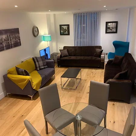 Modern Excel 2 Bedrooms 2 Bathrooms, Parking, Kitchen, Lounge, Balcony شقة *