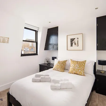 Apartment 10 Mins Walk To The Oval, The Kennington Retreat