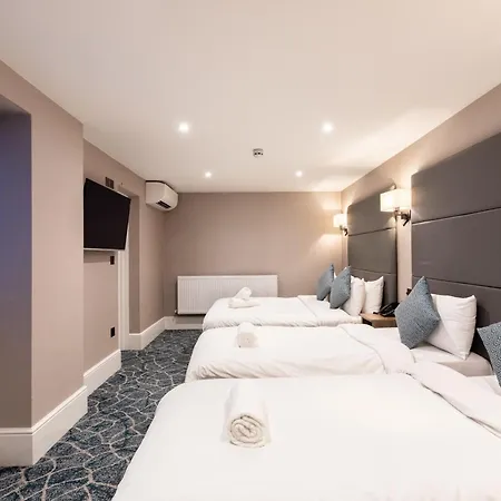 The Chapter - The J Hyde Park Hotel 3*