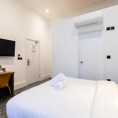 Hotel The Chapter - The J Hyde Park 3*