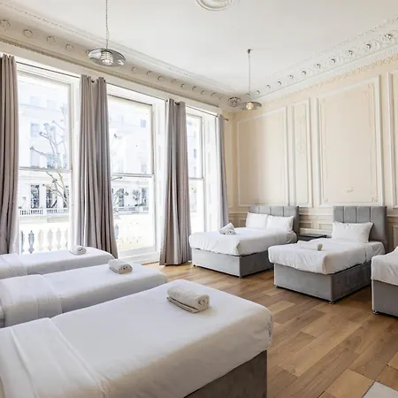 The Chapter - Hyde Park Hotel 2*