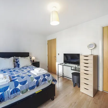 Riverside - 2 Bedroom & Free Parking Apartment Barking (Greater London)