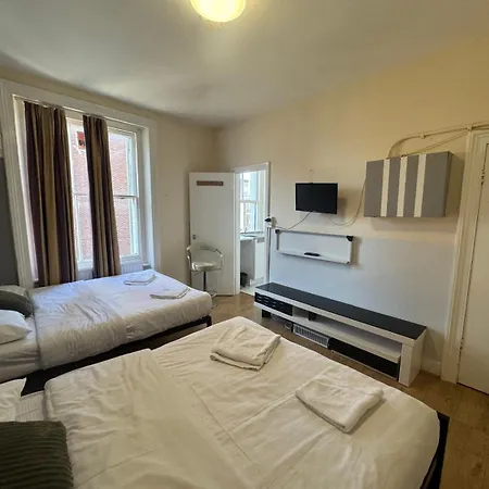 Apartment Collingham Place London