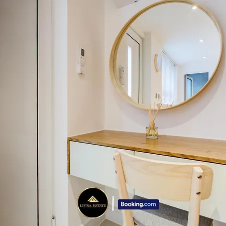 Modern Ground Floor, 2 Bed, 2 Bath By Livra Estate Short Lets & Serviced South With Garden