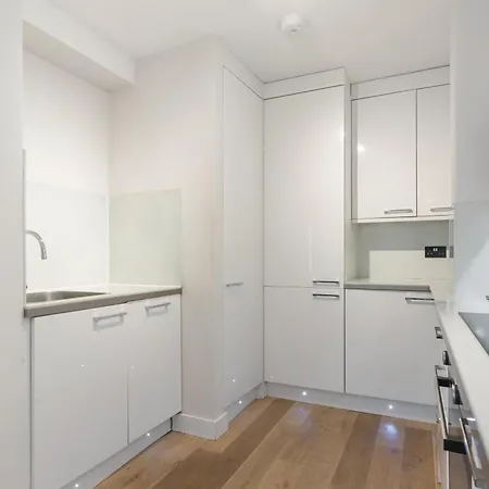 Bright Spacious 1 Bed In Sw1p Near Big Ben - 4ppl * London