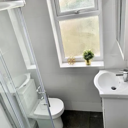 Stunning Double With Own Bathroom Casa de hóspedes