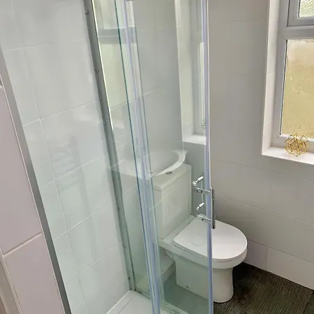 Stunning Double With Own Bathroom Casa de hóspedes Erith