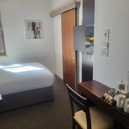 Apartment Boutique 302 *