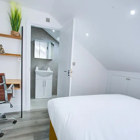 Hybrid Resi - London, Wandsworth Close To Clapham Apartamento Londres