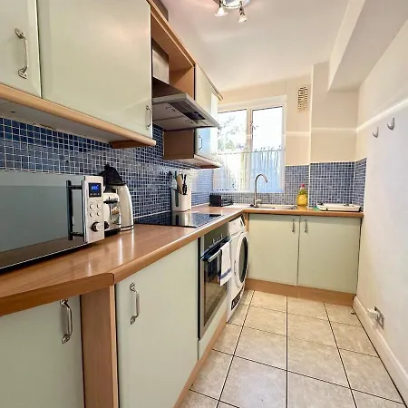 Beautiful Flat Chiswick Apartment