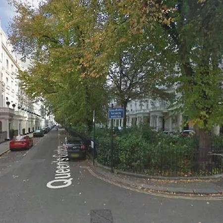 Boutique Contemporary Hyde Park Flat Apartment London
