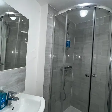 A Charming Flat At Kings Cross *