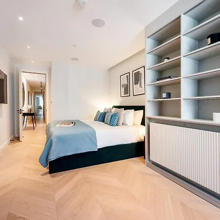 Fitzrovias 3 Bedroom 4 Bathroom Penthouse With Terrace Aircooling And Lift * London