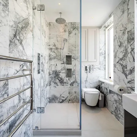 Fitzrovias 3 Bedroom 4 Bathroom Penthouse With Terrace Aircooling And Lift Apartment *