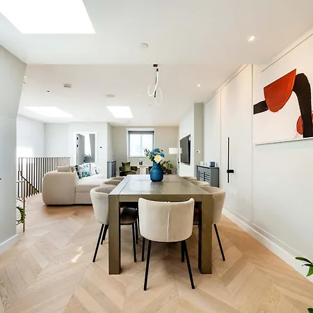 Fitzrovias 3 Bedroom 4 Bathroom Penthouse With Terrace Aircooling And Lift Apartment *