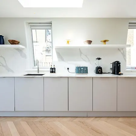 Apartment Fitzrovias 3 Bedroom 4 Bathroom Penthouse With Terrace Aircooling And Lift London