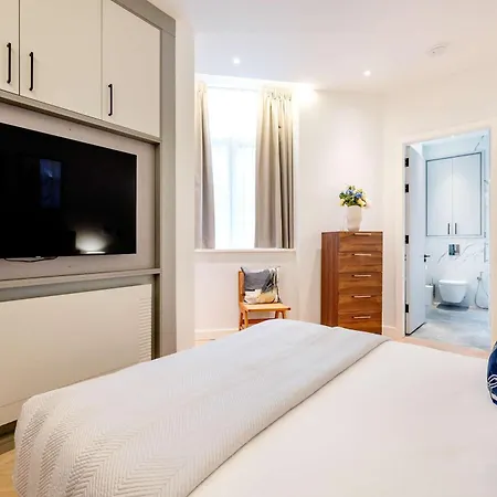 Private & Exclusive In The Heart Of Fitzrovia