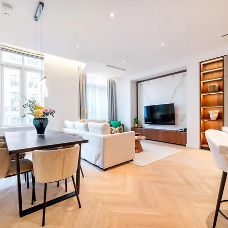 Private & Exclusive In The Heart Of Fitzrovia