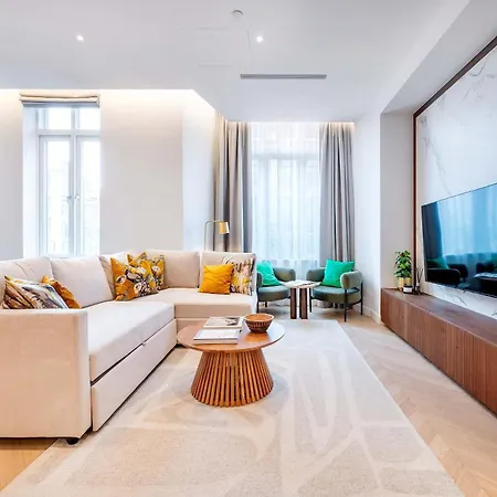 Private & Exclusive In The Heart Of Fitzrovia * London