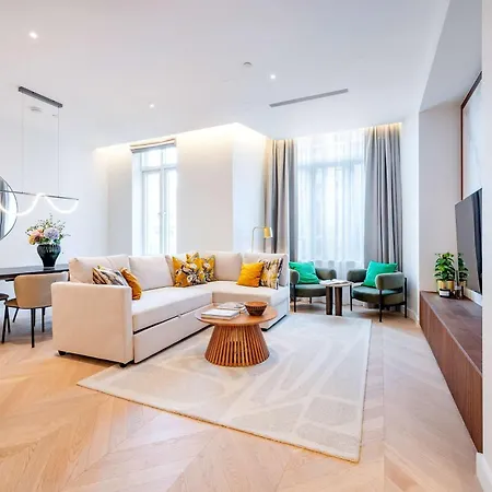Private & Exclusive In The Heart Of Fitzrovia