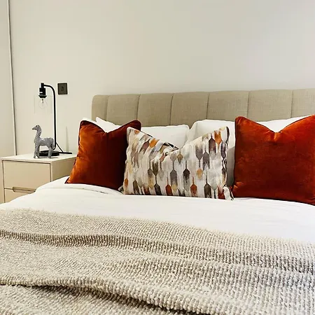 Stylish White Flat - Steps To Tube Westfield & Portobello Apartment *